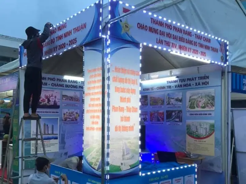 Gian hàng triển lãm khung LED